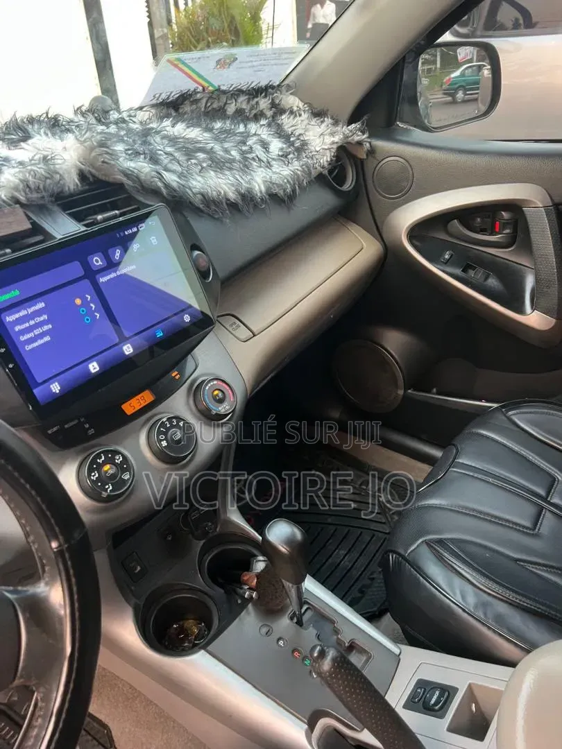 Toyota RAV4 2016 Bleu