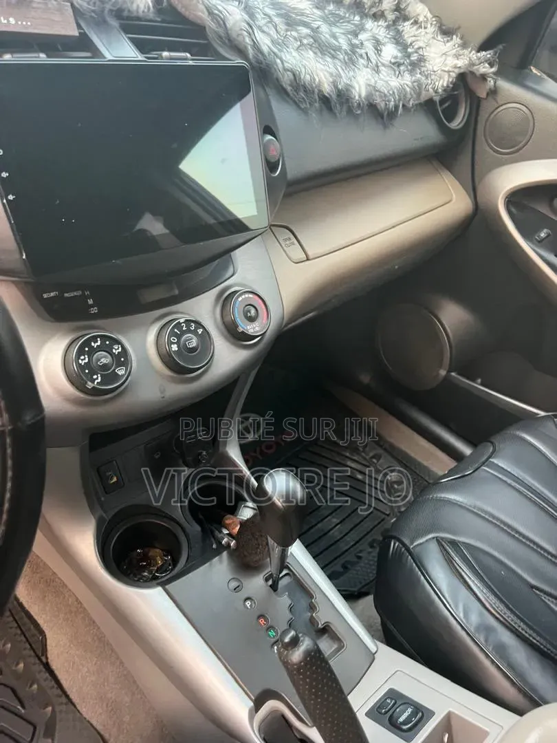 Toyota RAV4 2016 Bleu