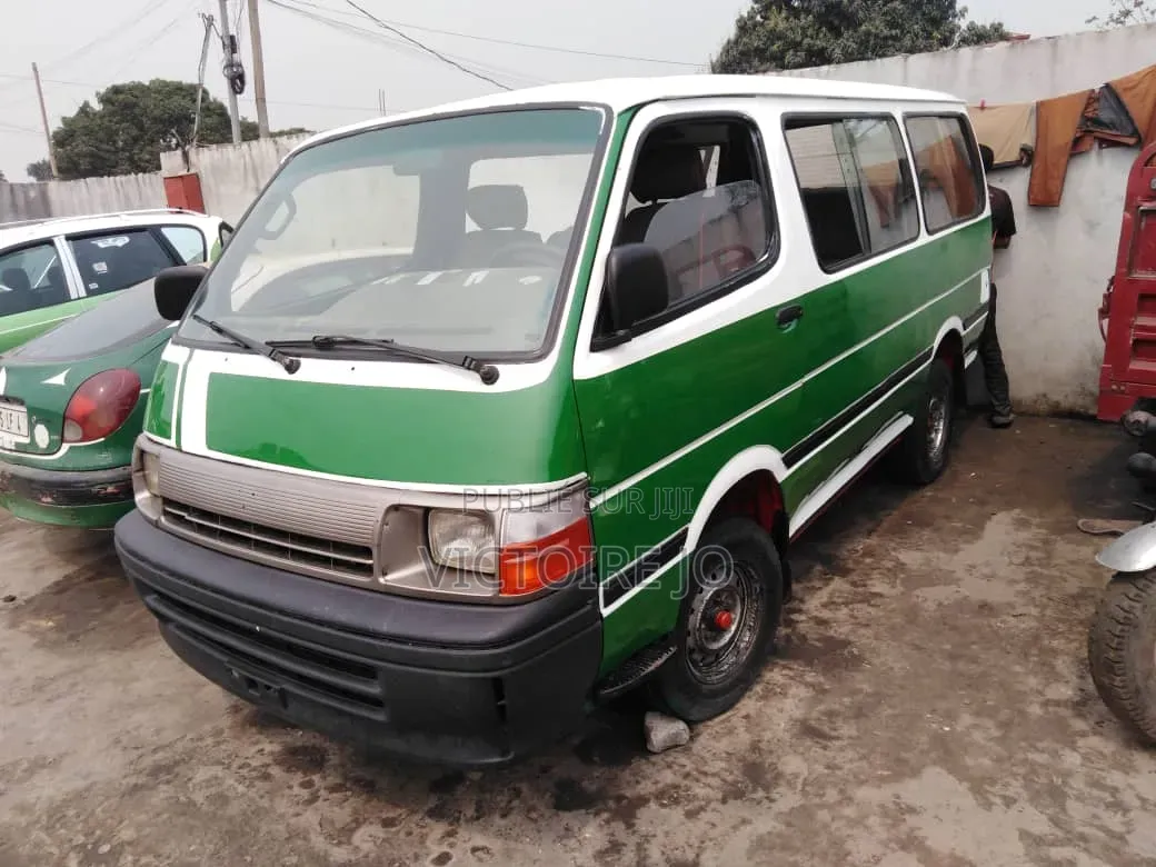 Toyota HiAce 2016 Vert