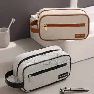 Tousse De Toilette