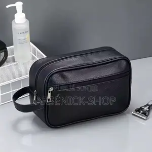 Tousse De Toilette