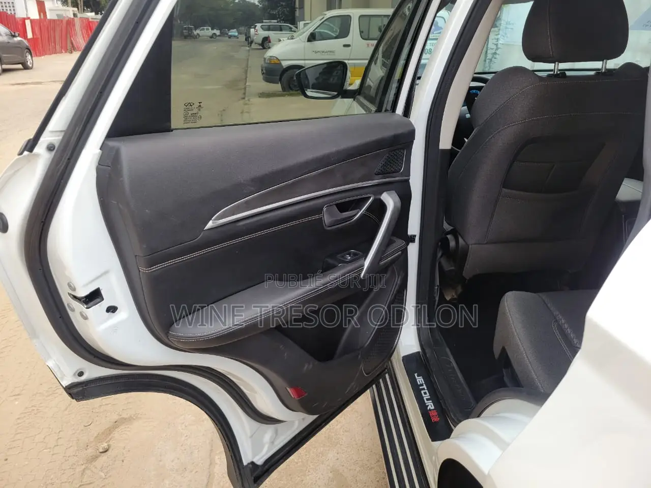 Jetour X70 Plus 1.5 7-Seater FWD 2022 Blanc