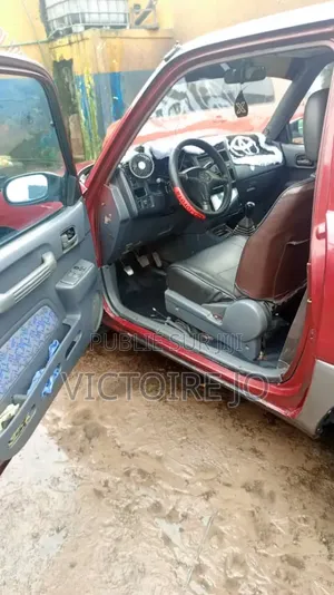 Toyota RAV4 2017 Rouge