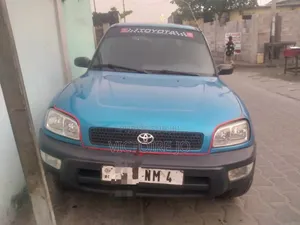Toyota RAV4 2017 Bleu