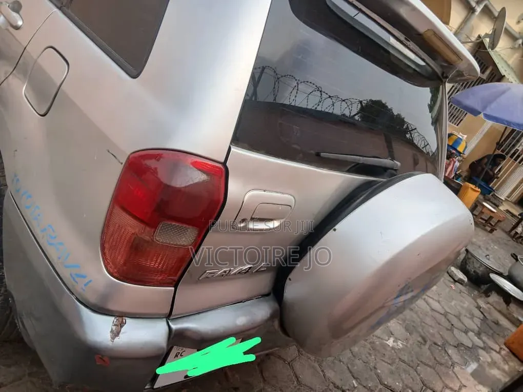 Toyota RAV4 2016 Gris