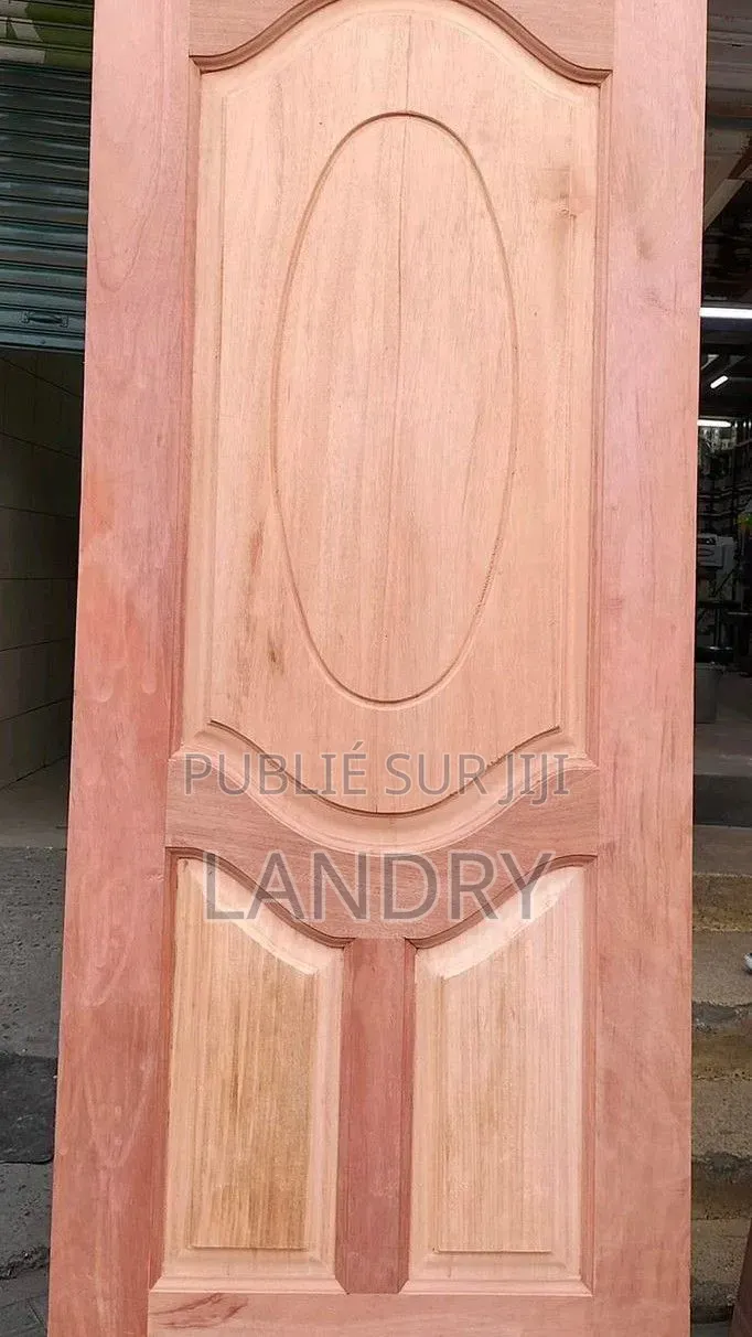 Porte Avec Cadre Prêt a Posé