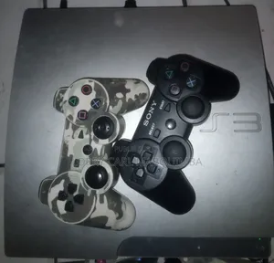 Ou PS3+10jeux À Vendre À Débattre