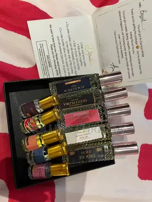 Des Huiles De Parfum De Luxe, Hautement Concentrées.