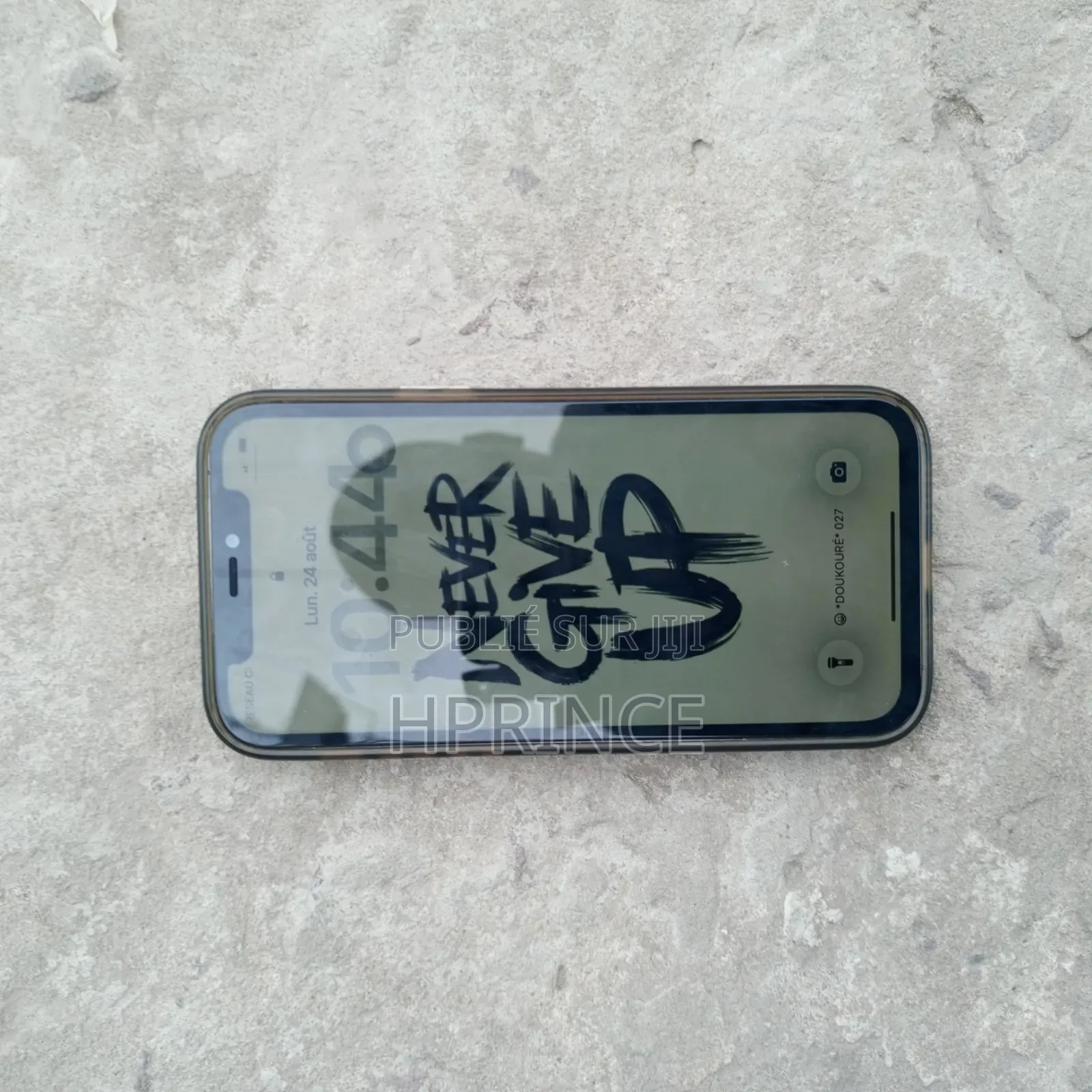 Nouveau Apple iPhone 12 Pro 128 GB Noir