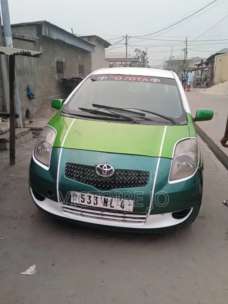 Toyota Yaris 2017 Vert