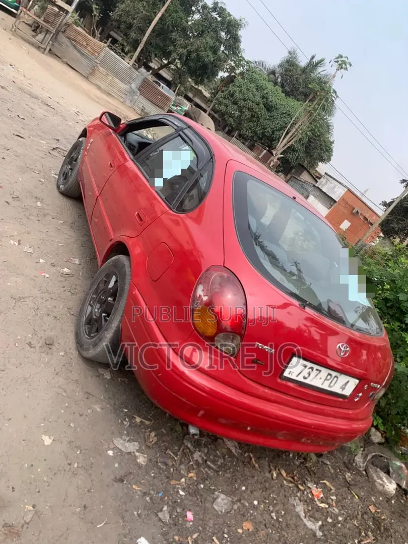 Toyota Corolla 2017 Rouge