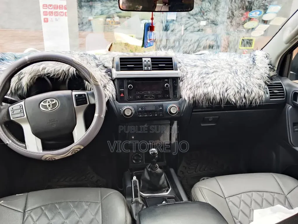 Toyota Land Cruiser Prado 2017 Noir
