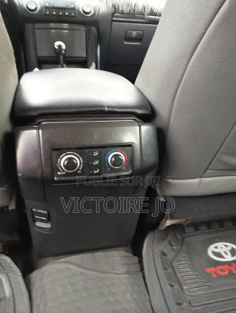 Toyota Land Cruiser Prado 2017 Noir