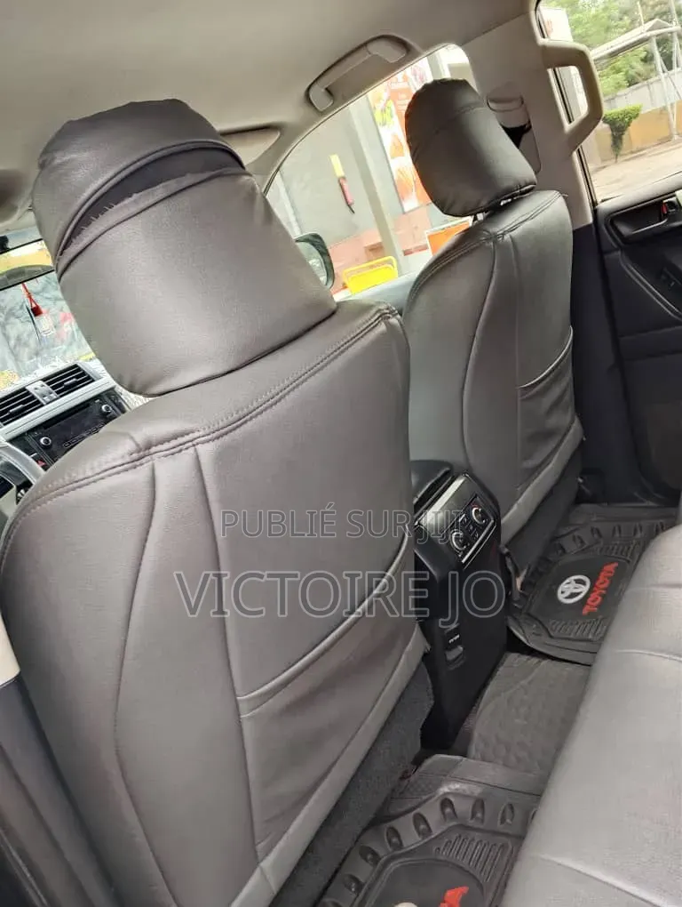 Toyota Land Cruiser Prado 2017 Noir