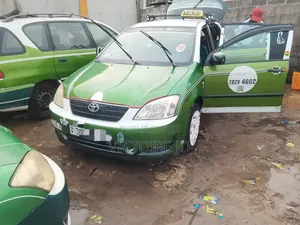 Toyota Yaris 2015 Vert