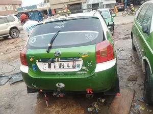 Toyota Yaris 2015 Vert