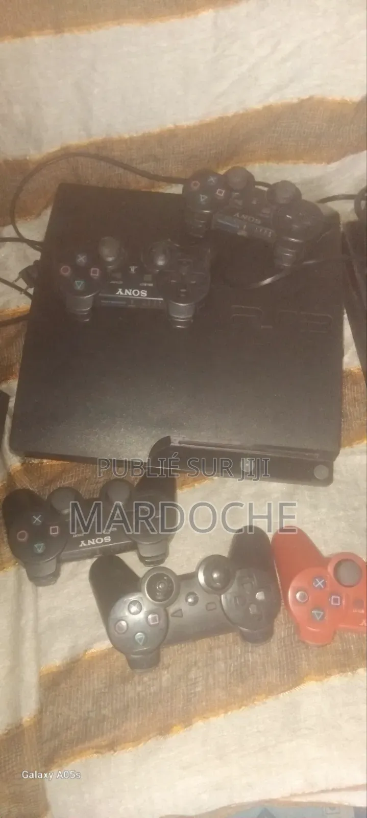 Solde Des Consoles Avec Un Bureautique