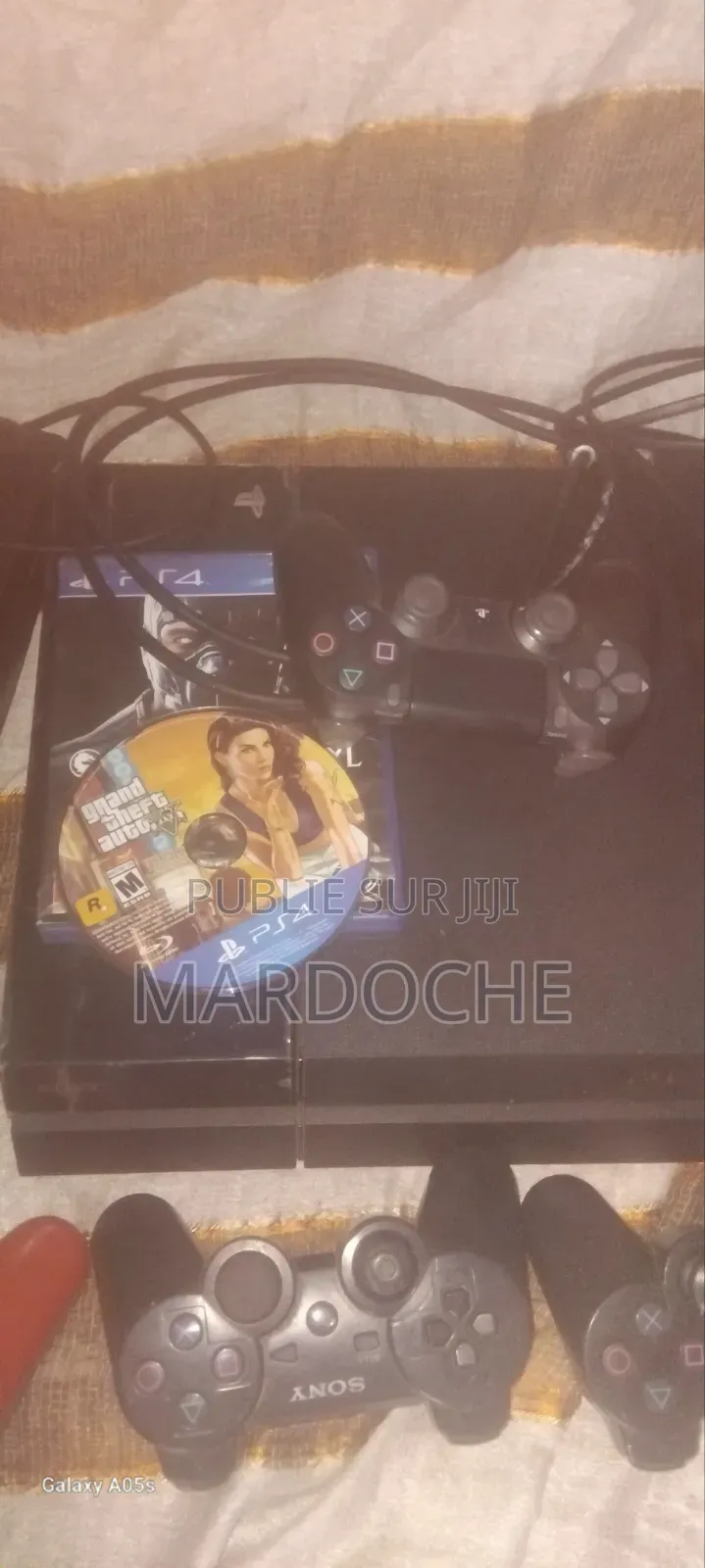 Solde Des Consoles Avec Un Bureautique