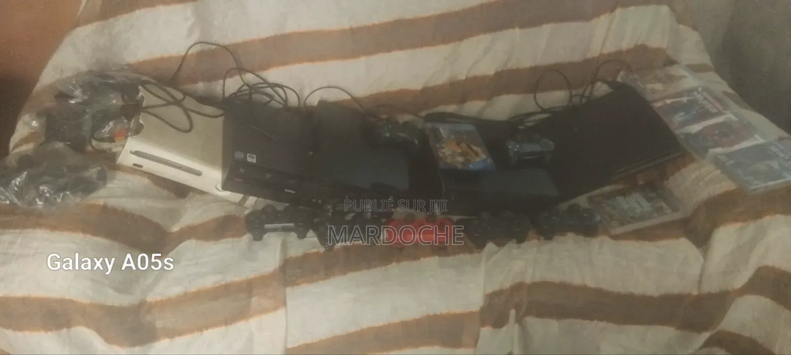 Solde Des Consoles Avec Un Bureautique