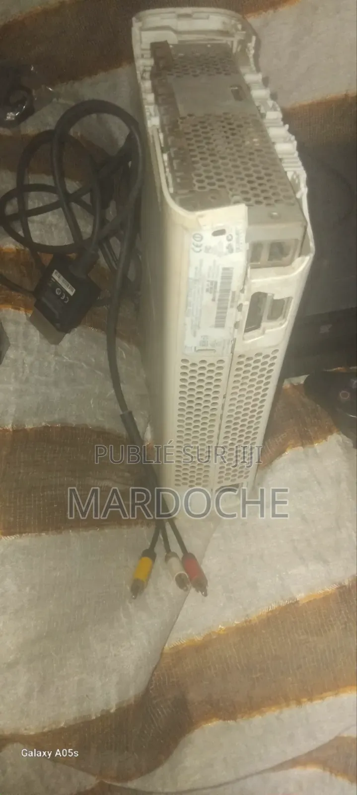 Solde Des Consoles Avec Un Bureautique