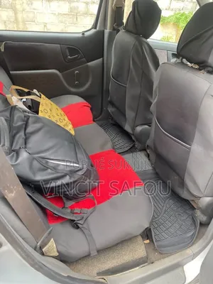 Toyota Yaris 1.5 2000 Gris