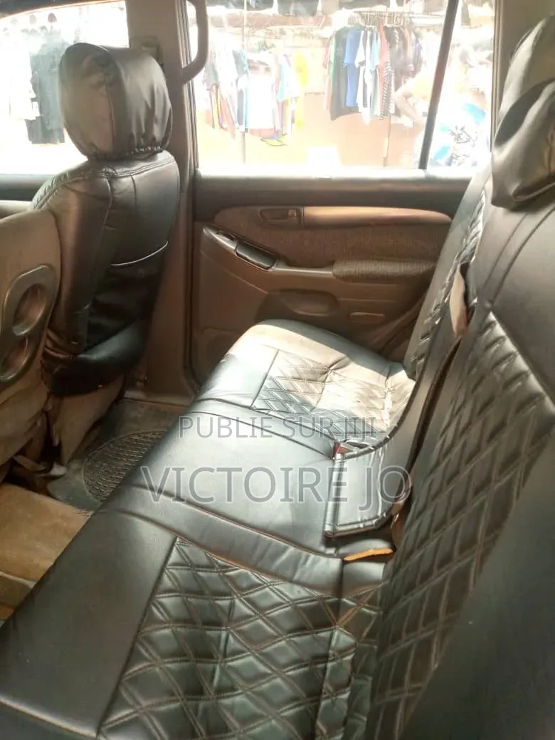 Toyota Land Cruiser Prado 2017 Marron