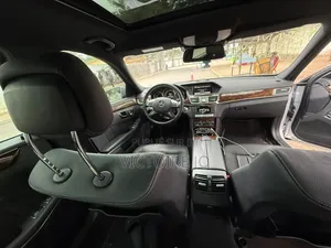 Mercedes-Benz E300 2015 Gris