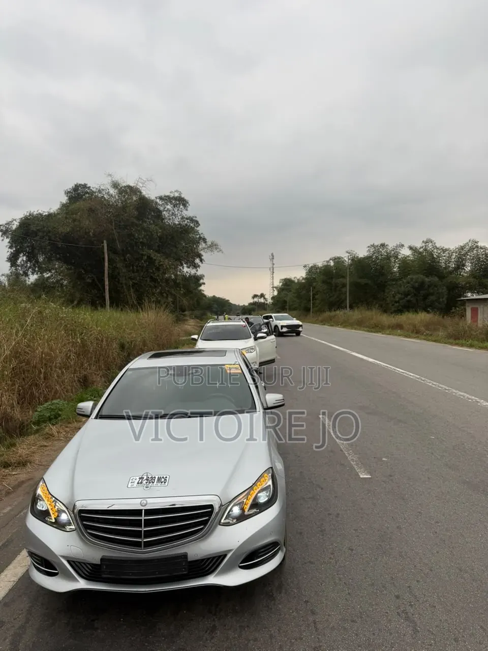 Mercedes-Benz E300 2015 Gris
