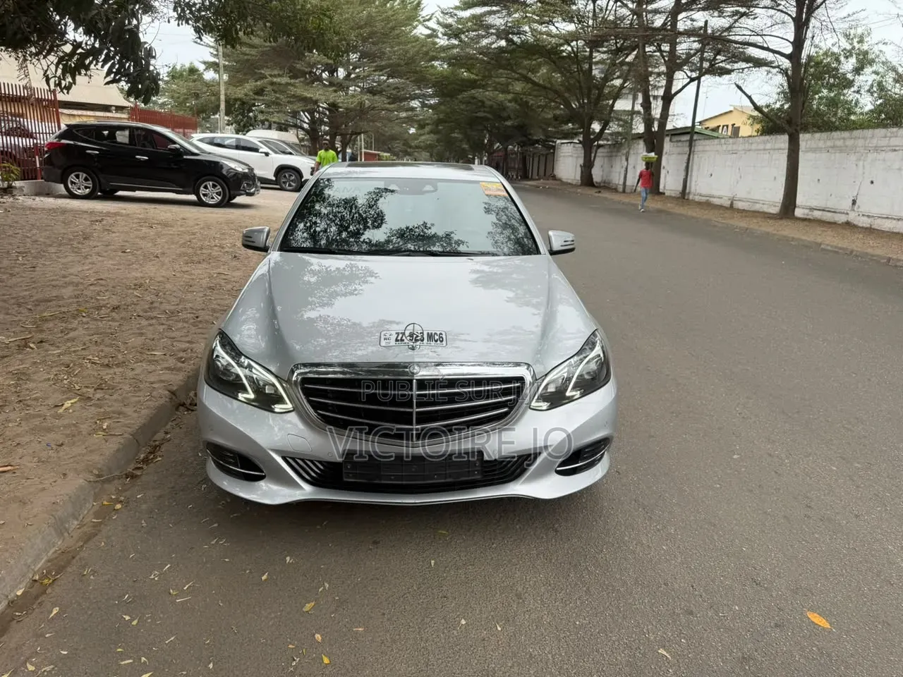 Mercedes-Benz E300 2015 Gris