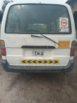 Hyundai H1 2025 Gris