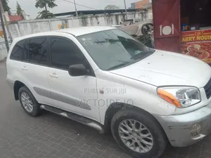Toyota RAV4 2016 Blanc