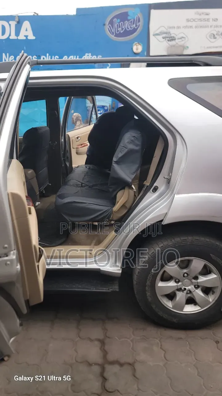 Toyota Fortuner 2015 Gris