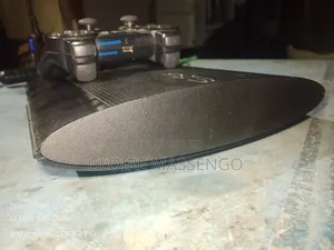 Vente d'Une PS3 Ultra Slim 500go