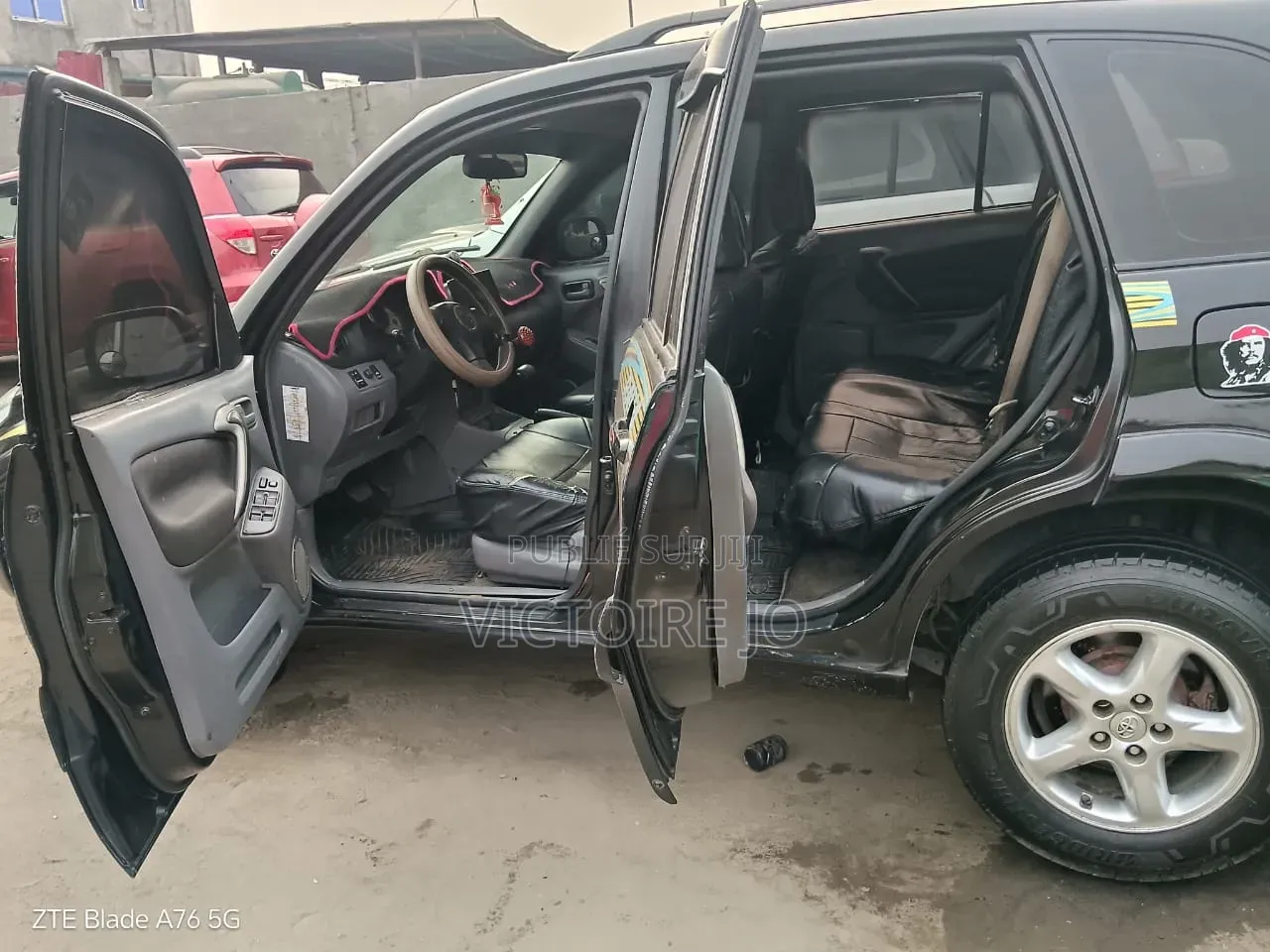 Toyota RAV4 2017 Noir