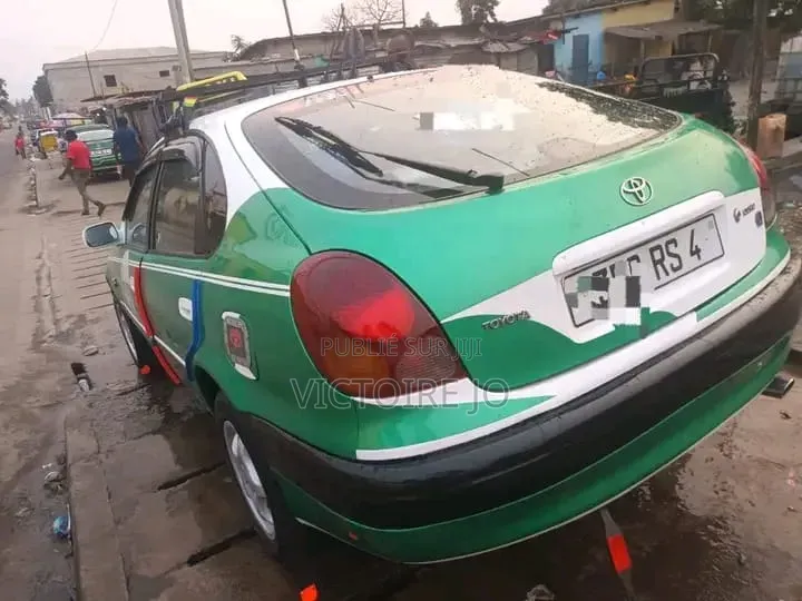 Toyota Corolla 2015 Vert