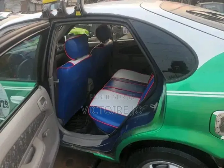 Toyota Corolla 2015 Vert