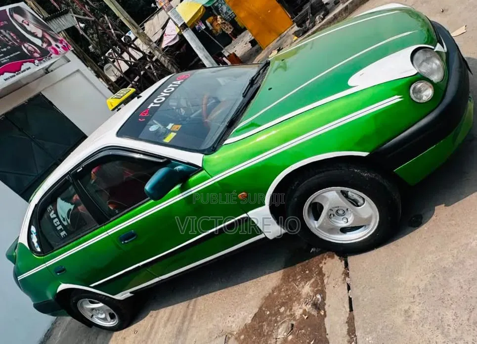 Toyota Corolla 2015 Vert
