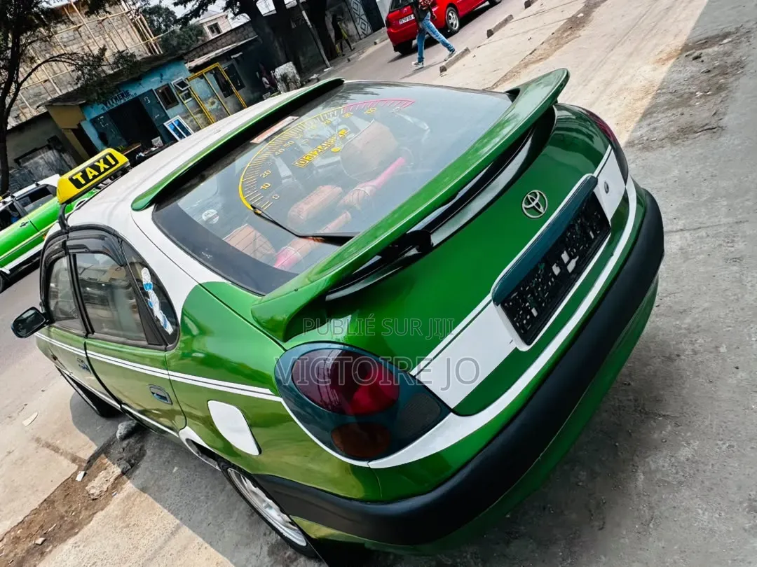 Toyota Corolla 2015 Vert