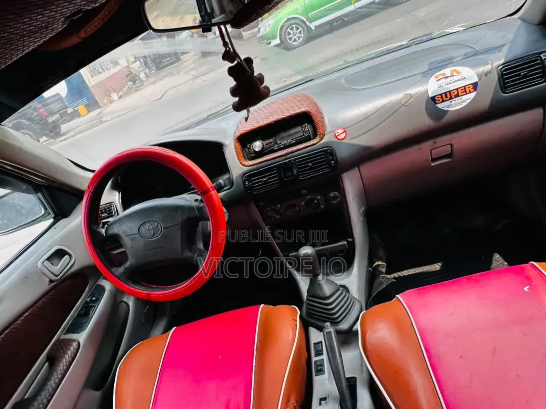 Toyota Corolla 2015 Vert