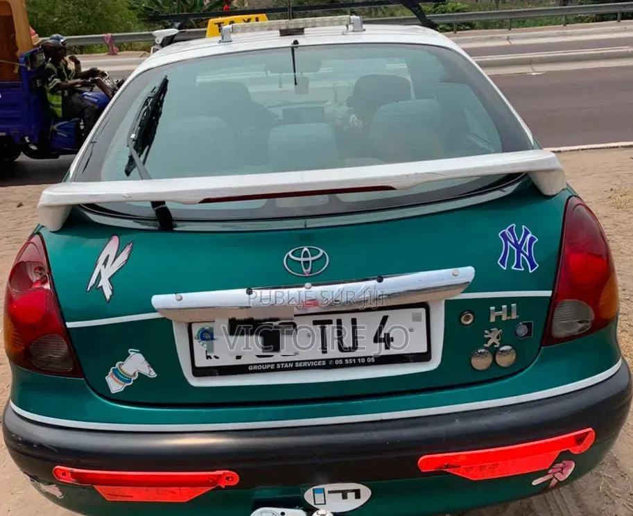Toyota Corolla 2017 Vert