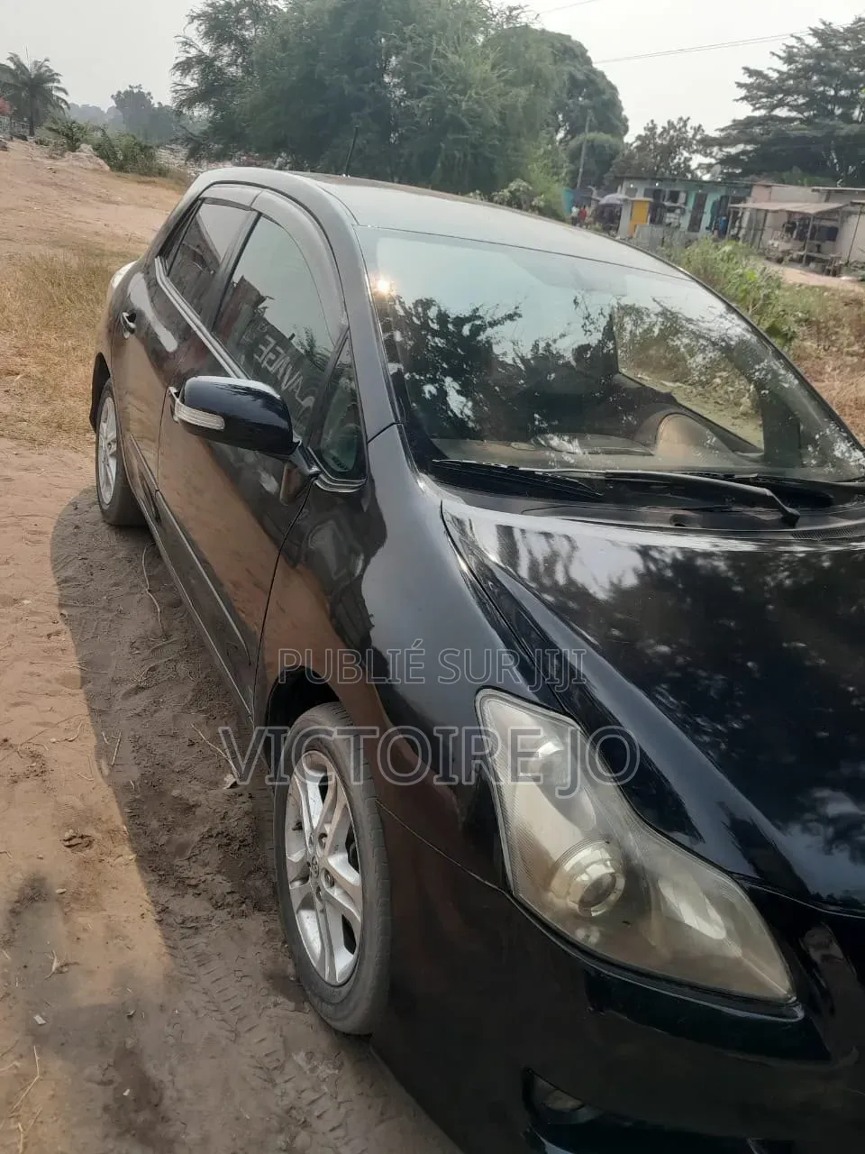 Toyota Yaris 2016 Noir