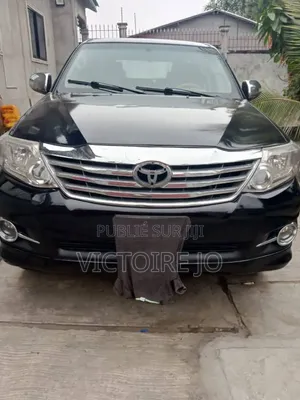 Toyota Fortuner 2016 Noir