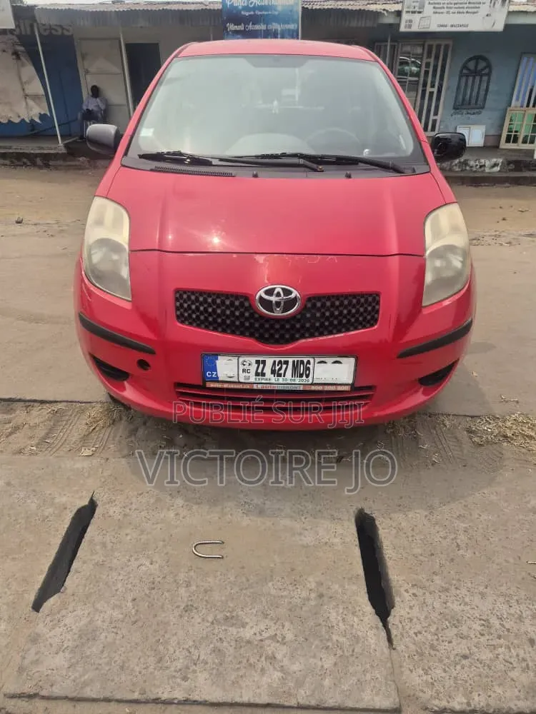 Toyota Yaris 2015 Rouge