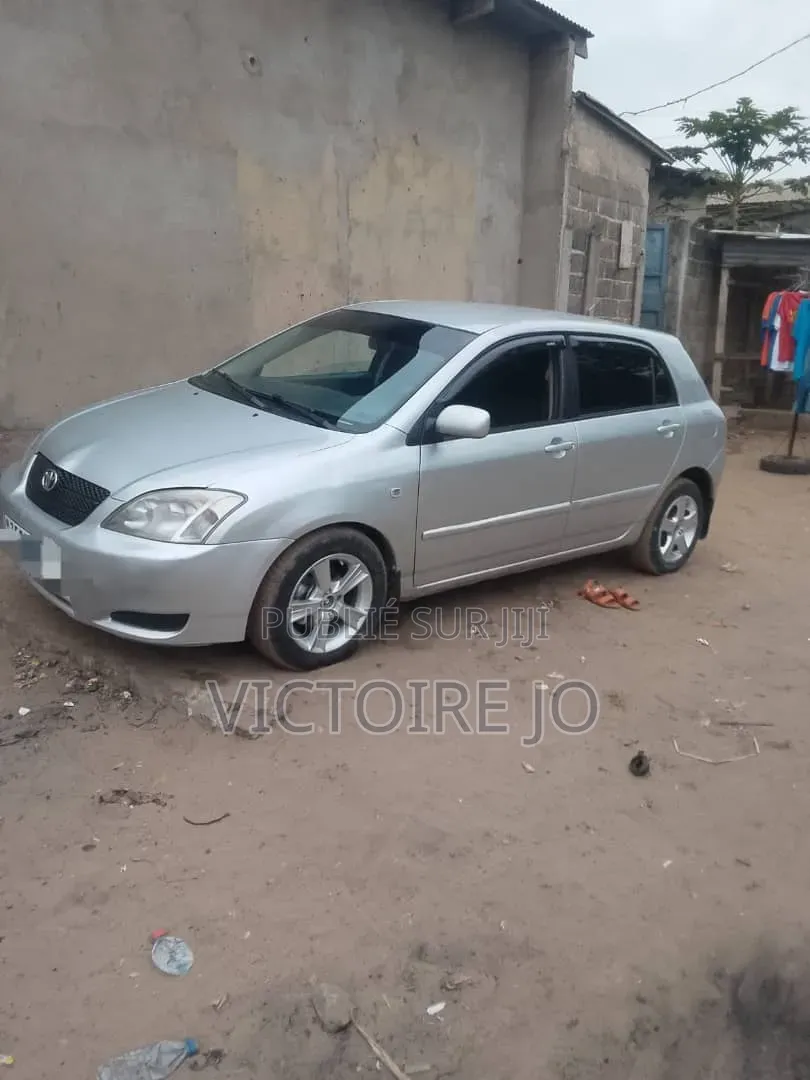 Toyota Corolla 2017 Gris
