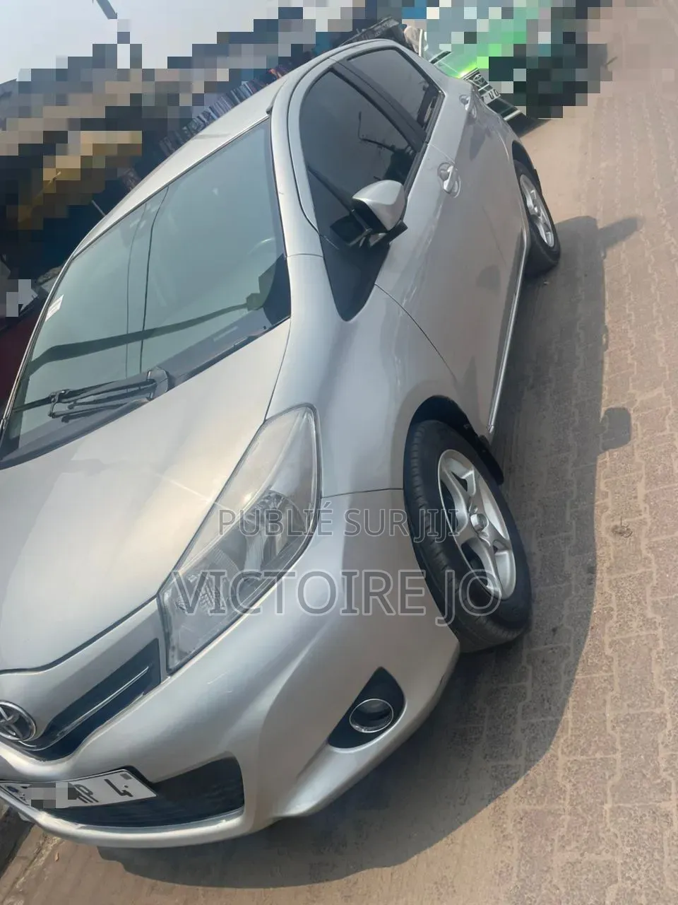 Toyota Yaris 2017 Gris