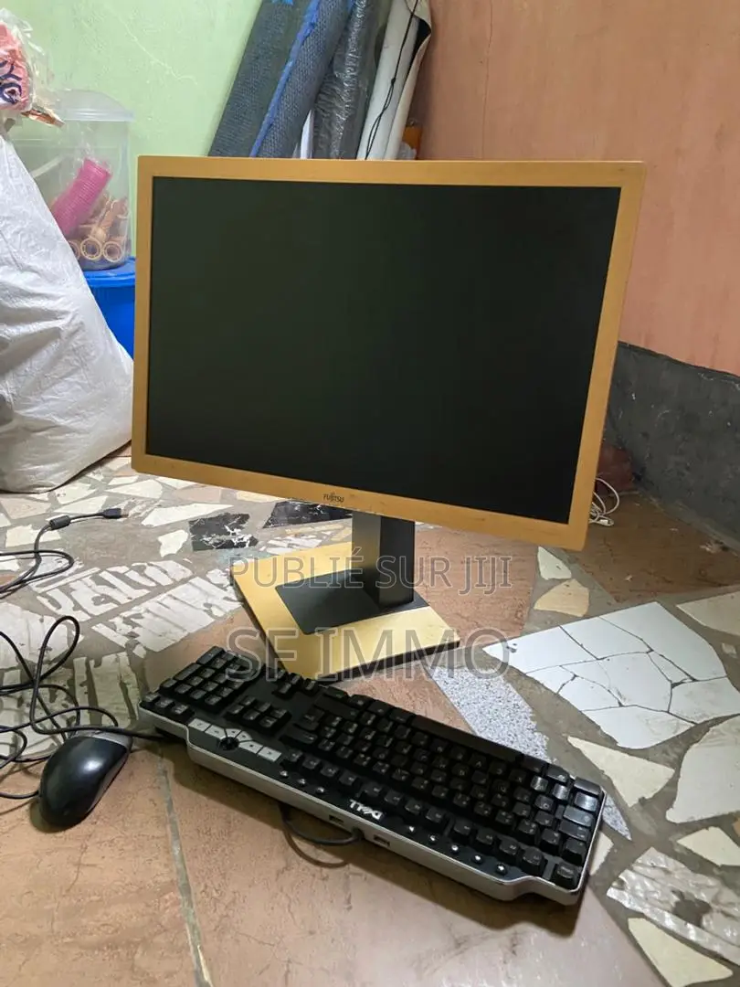 Écran PC + Clavier + Souris