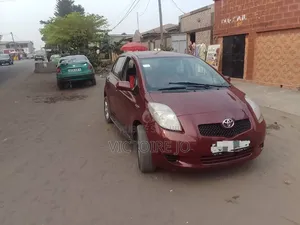 Toyota Yaris 2016 Rouge