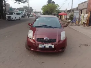Toyota Yaris 2016 Rouge