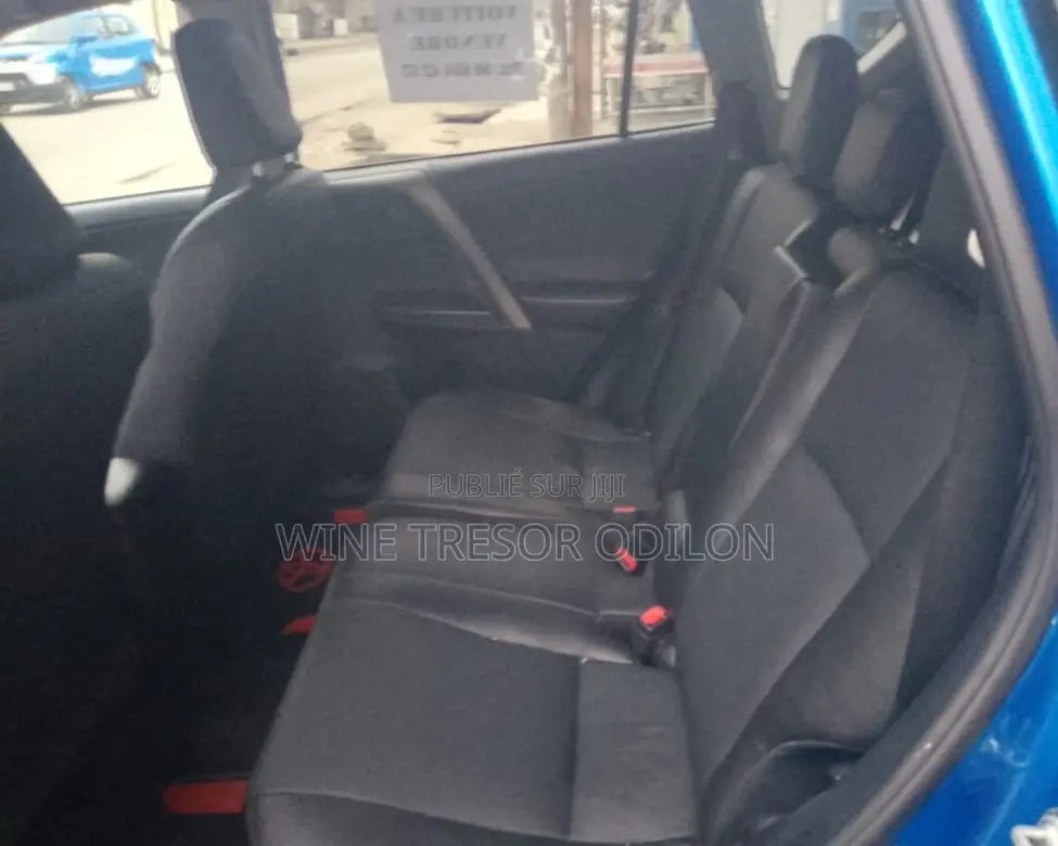 Toyota RAV4 LE AWD (2.5L 4cyl 6A) 2017 Bleu