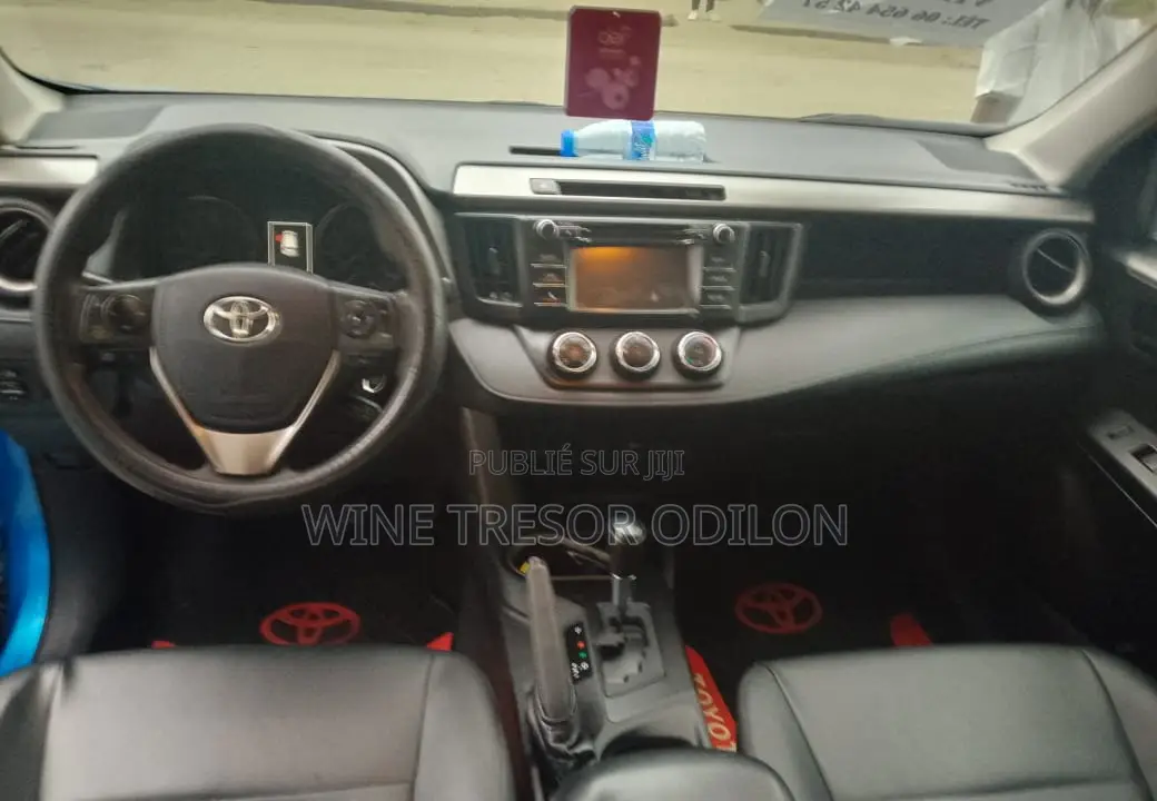 Toyota RAV4 LE AWD (2.5L 4cyl 6A) 2017 Bleu